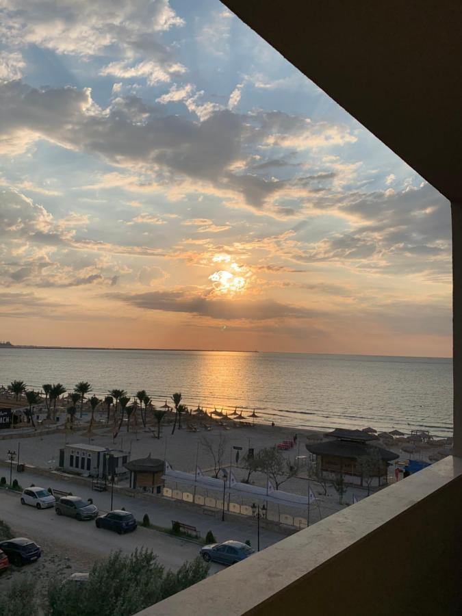 Sunrise Holiday Apartment - Mamaia Nord 那沃达利 外观 照片