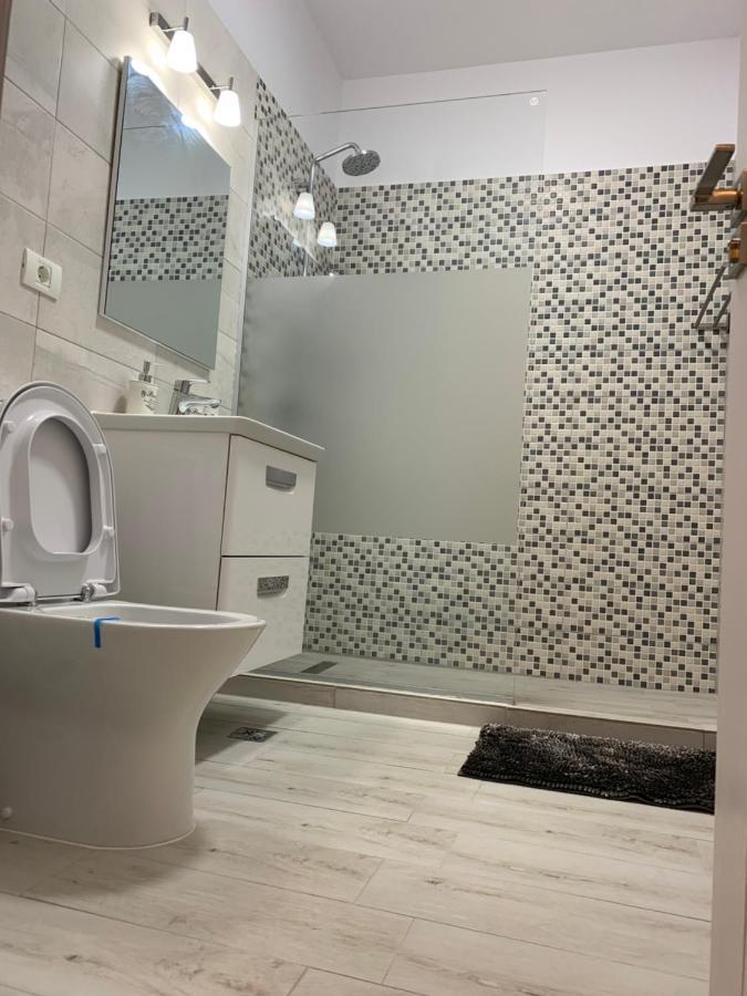 Sunrise Holiday Apartment - Mamaia Nord 那沃达利 外观 照片